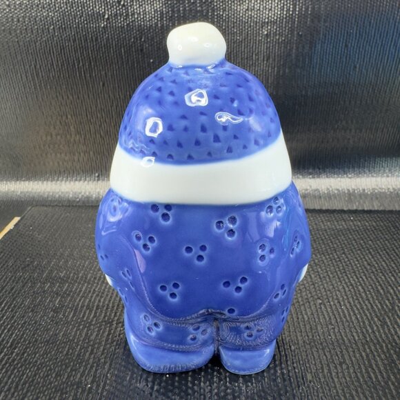 Porsgrund Norway Boy Blue White Snowflake Porcelain Figurine Vintage Figure VTG - Picture 9 of 10